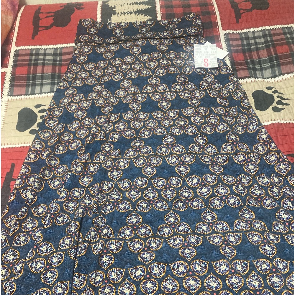 LulaRoe Maxi Size Small